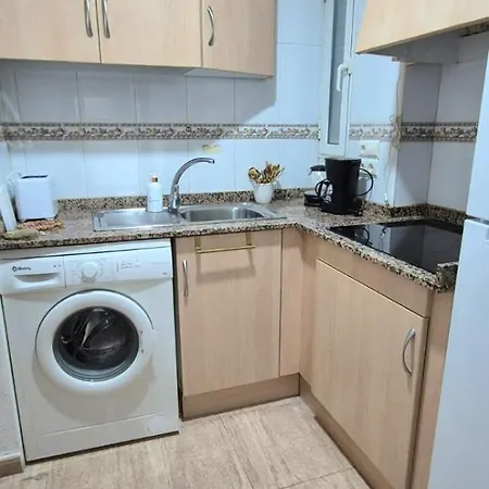 Apartamento With Two Bedrooms, And Spacious Balcony