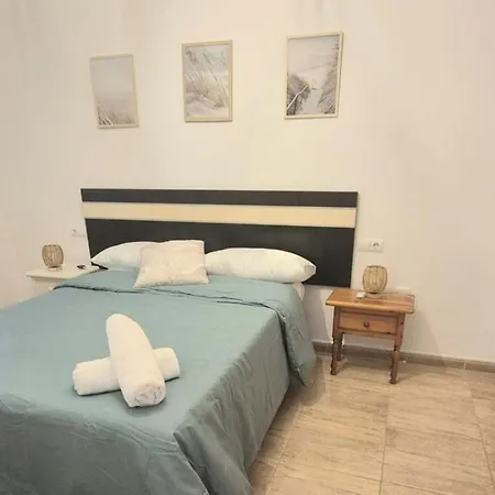 With Two Bedrooms, And Spacious Balcony Apartament